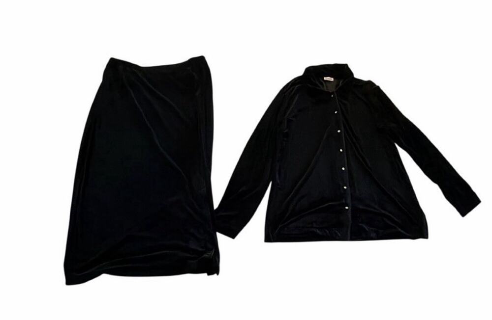 Women’s Bechamel Black Velevet Set Skirt And Jacket